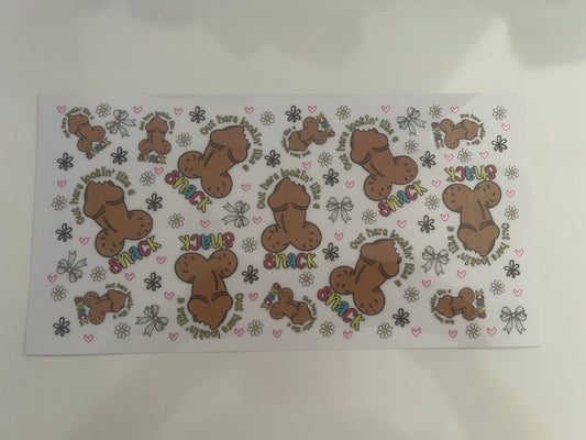 Out here looking like a snack Dicks wrap