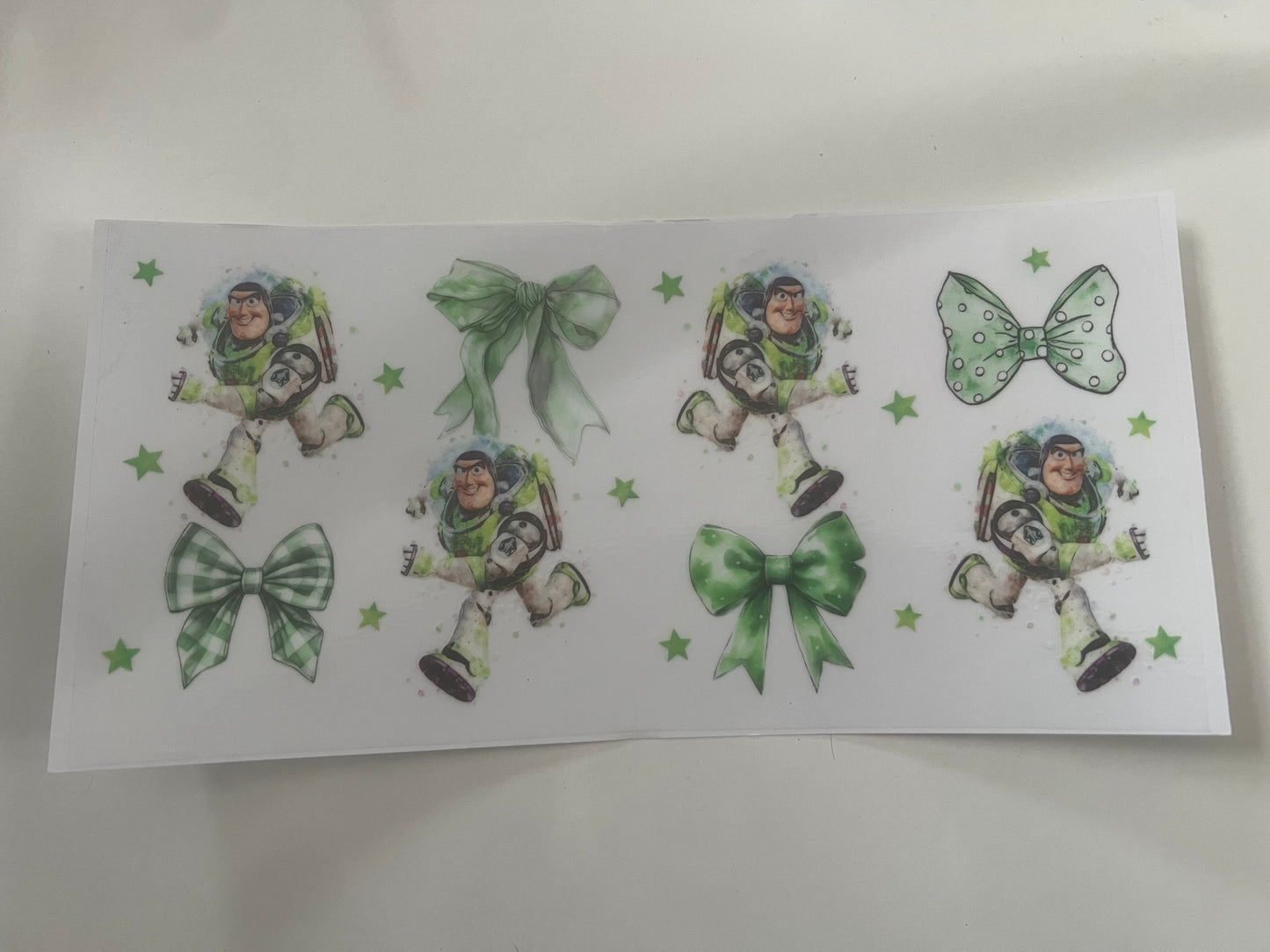 Buzz and bows wrap (